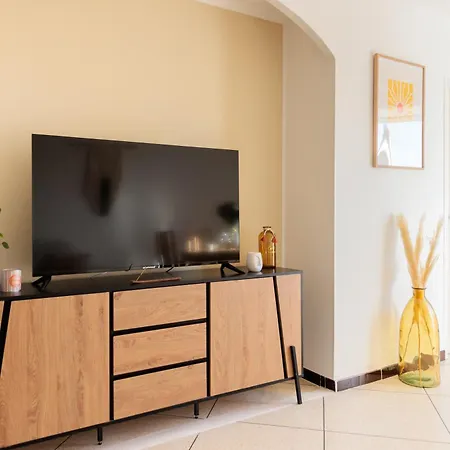 Jasmin Climatise Proche Lavandou * Le Lavandou