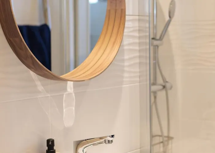 Jasmin Climatise Proche Lavandou Apartmán *